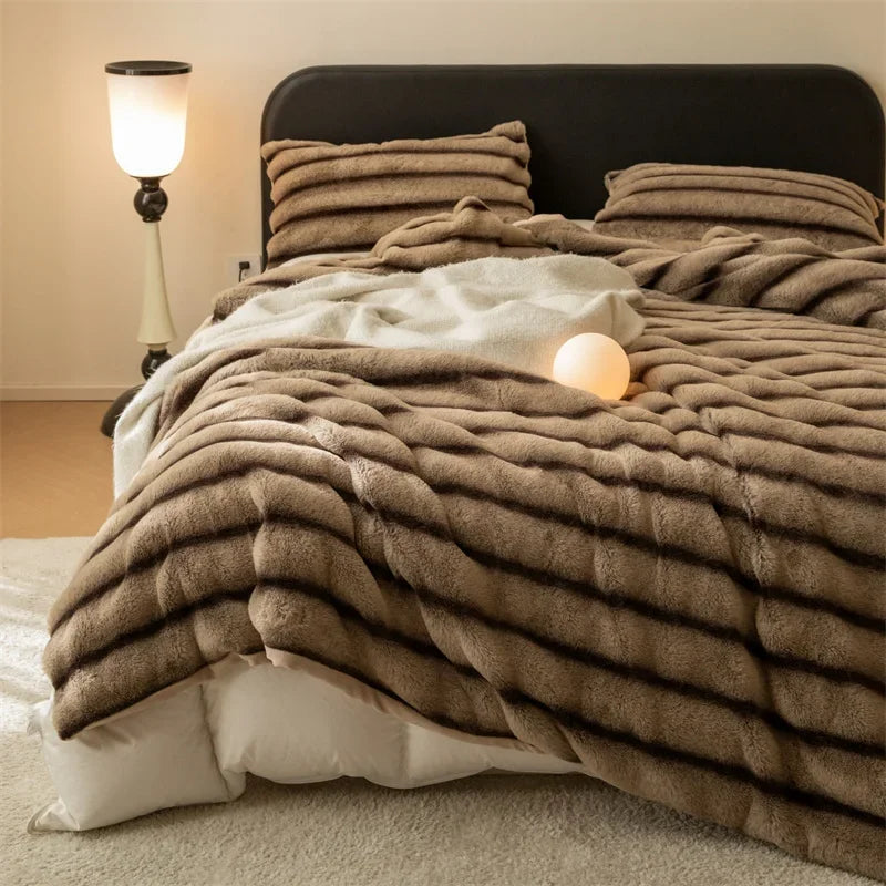 Double layer Thickened winter Blanket Faux fur plush bed plaid super soft Sofa Blankets Microfiber blanket Bedspread on the bed 