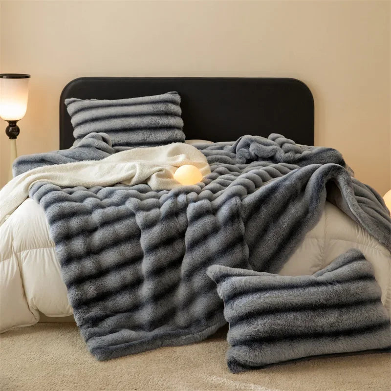 Double layer Thickened winter Blanket Faux fur plush bed plaid super soft Sofa Blankets Microfiber blanket Bedspread on the bed DARK GRAY 200x230cm 