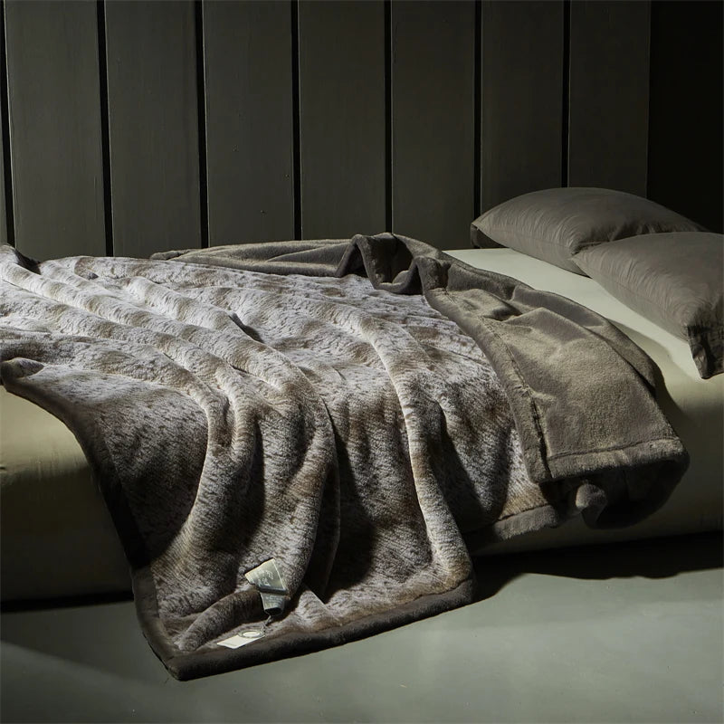 Lucia Fur Blanket Fur Blanket Charcoal 200 x 230cm 