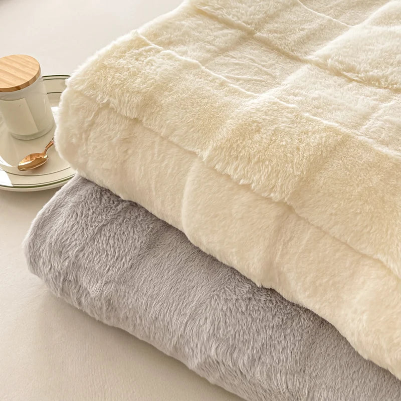 Mink Hair Blanket Thicken Warm Bedspread High Quality Rabbit Velvet Faux Fur Home Linen Grid Flannel Cover Wedding Gift Nap New 