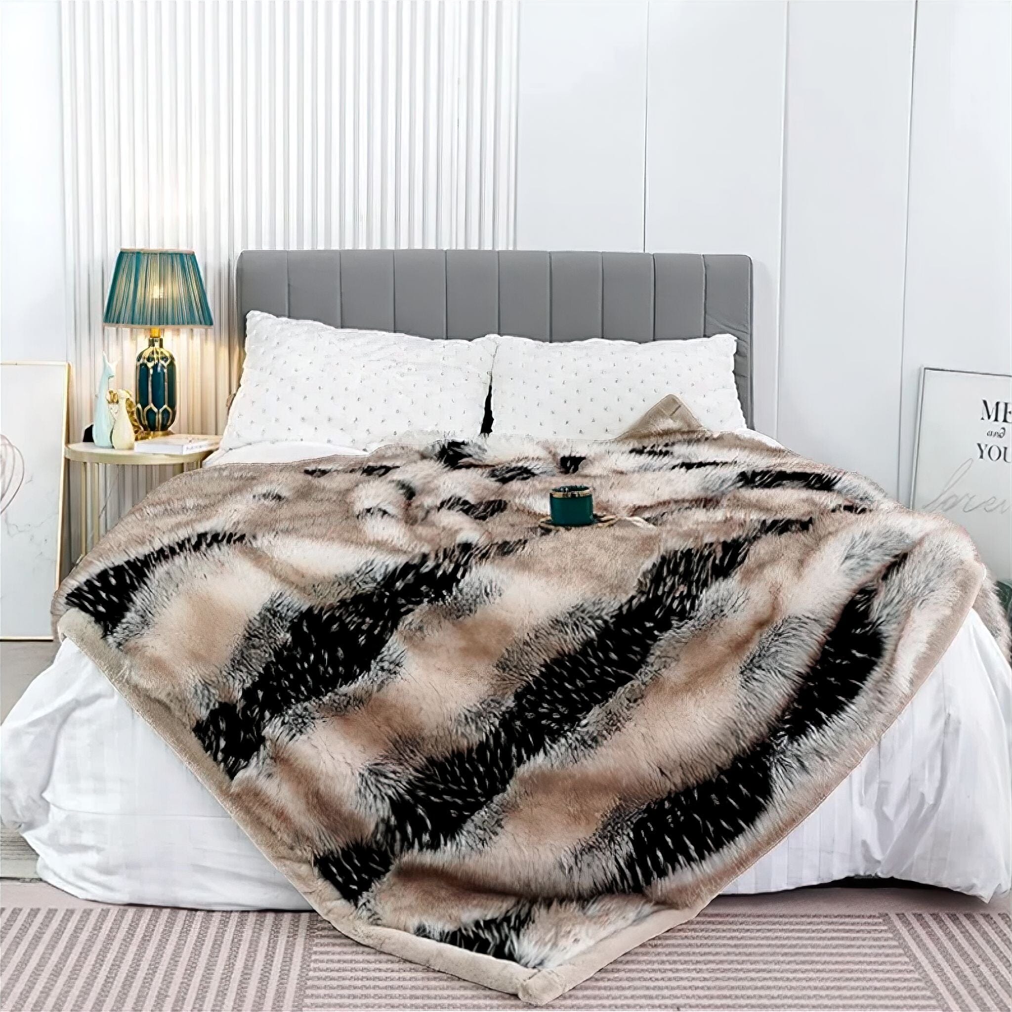 Mireille Fur Blanket Beige 150 x 130cm 