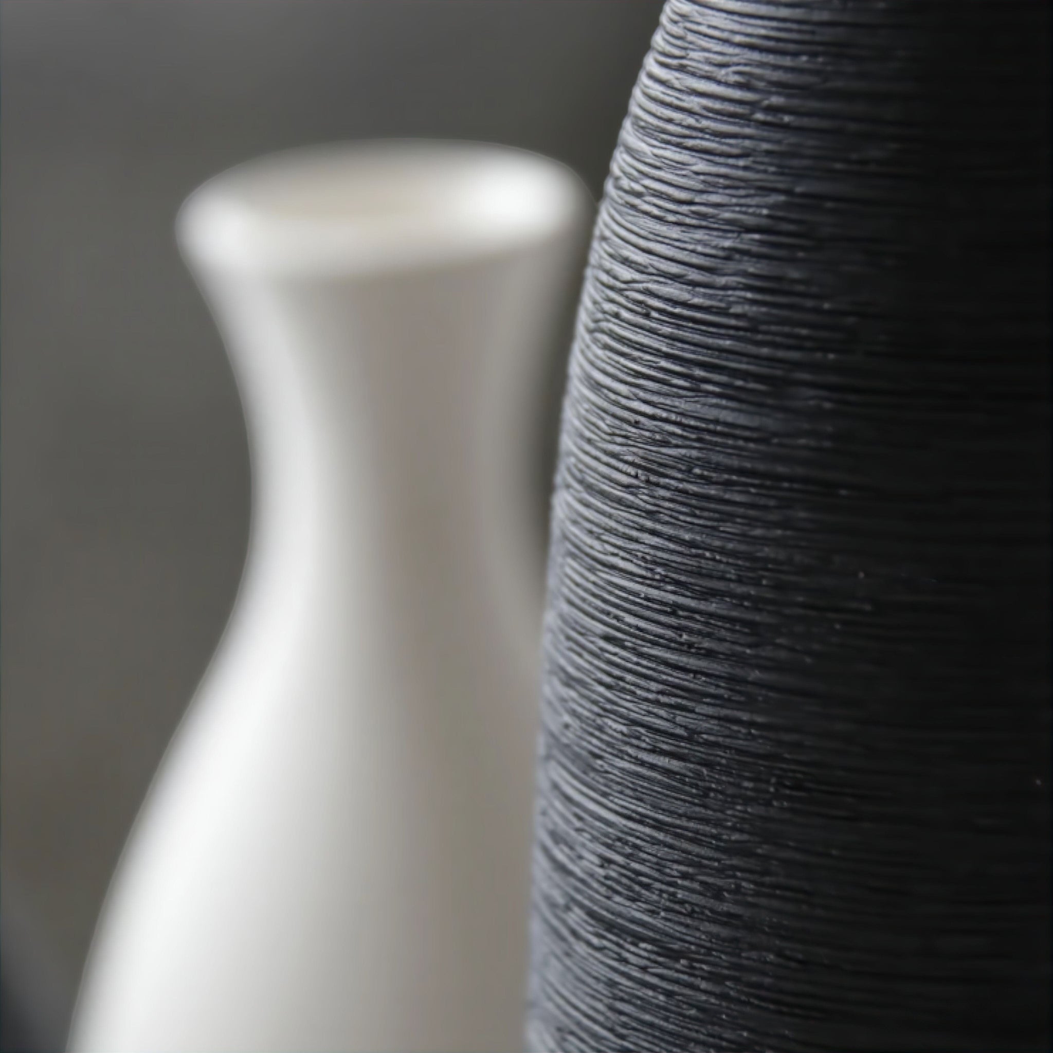 Nova Vase Collection Black Small 