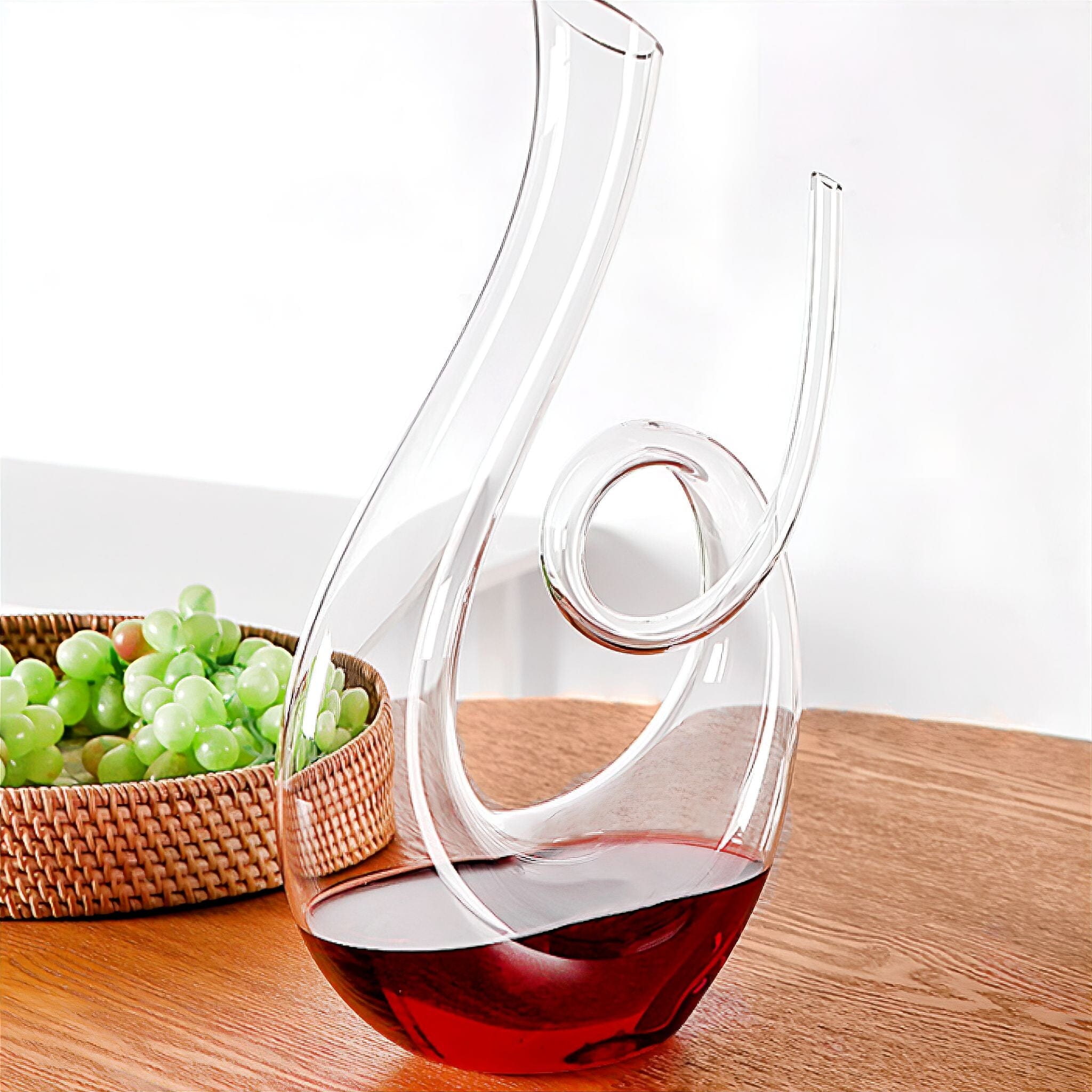 Red Swan Wine Decanter Decor 