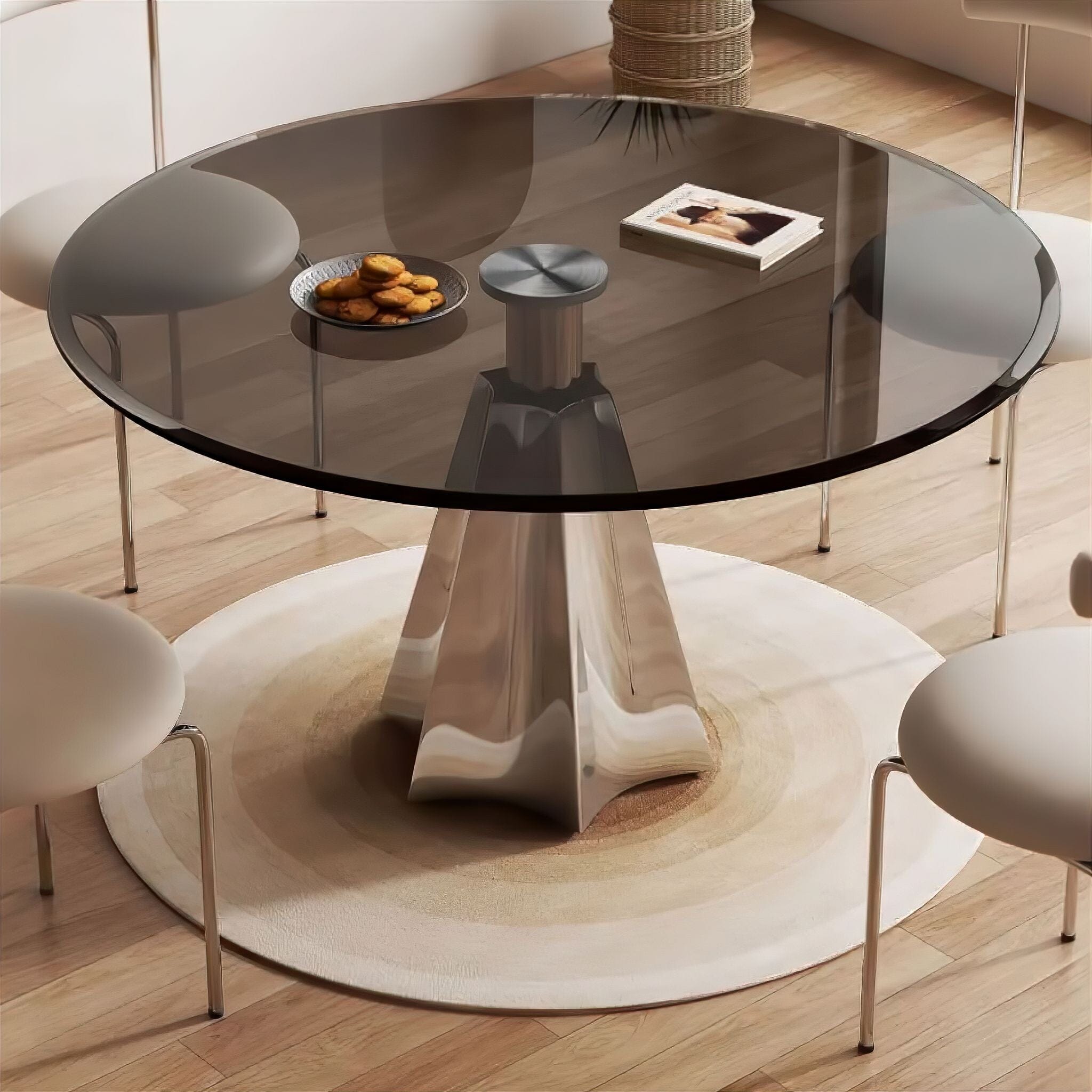 Serge Dining Table 